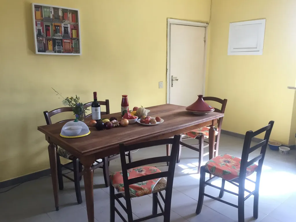Kitchen with gas stove and oven